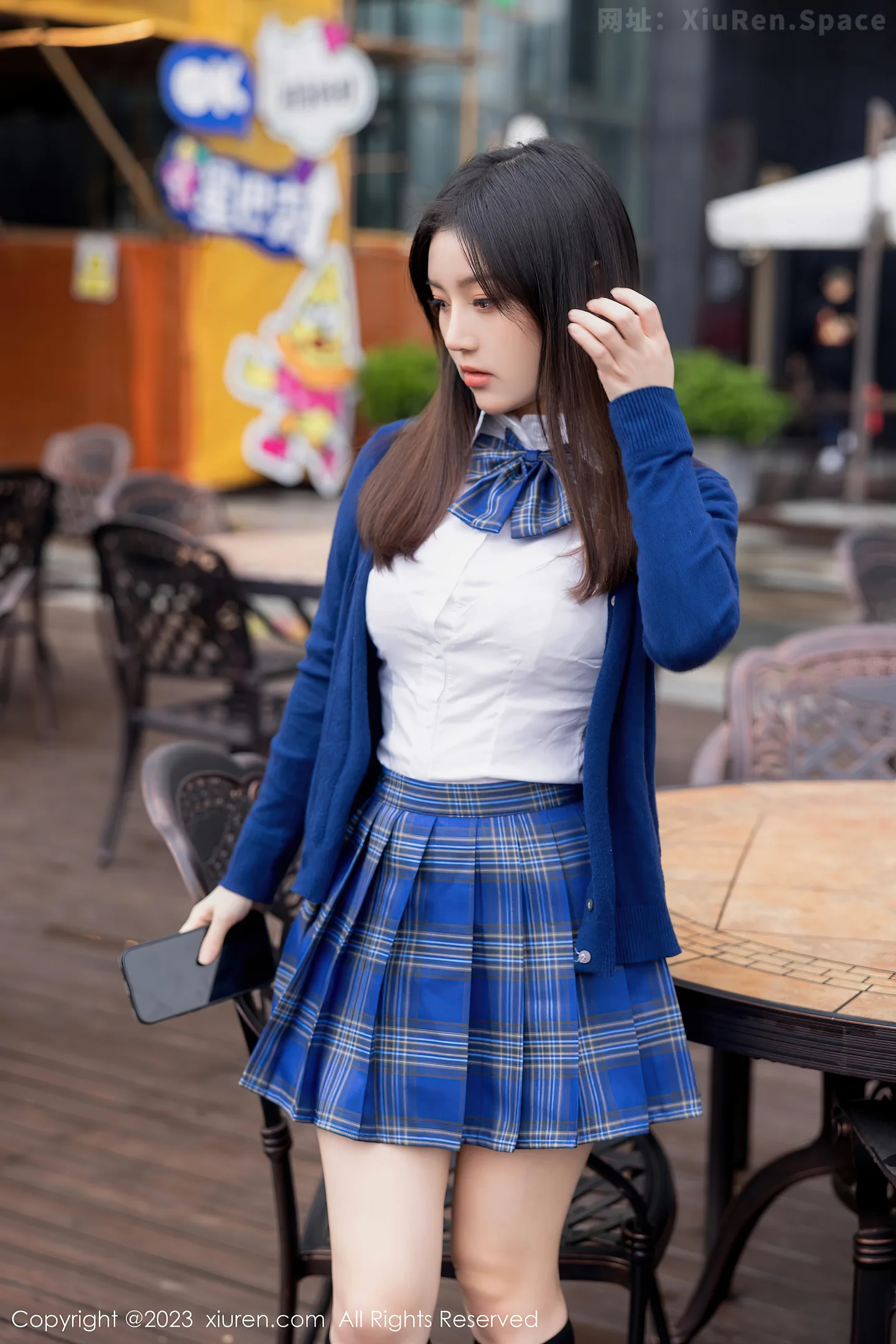 图片[4]-[XiuRen秀人网]VOL.7754 模特豆瓣酱性感蓝色上衣配蓝色格子短裙露白色蕾丝内衣诱惑写真92P-秀人网官方网站